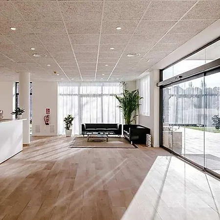 Cim Aparthotel 4*